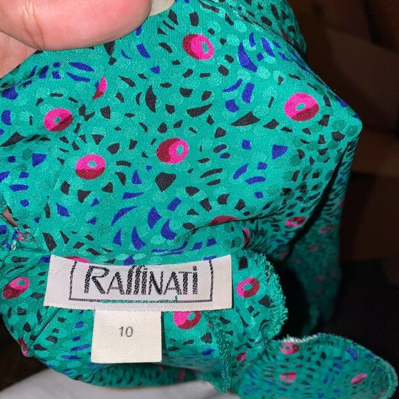 Raffinati Vibrant Printed Tie-Front Top - Size 10 - Picture 3 of 3